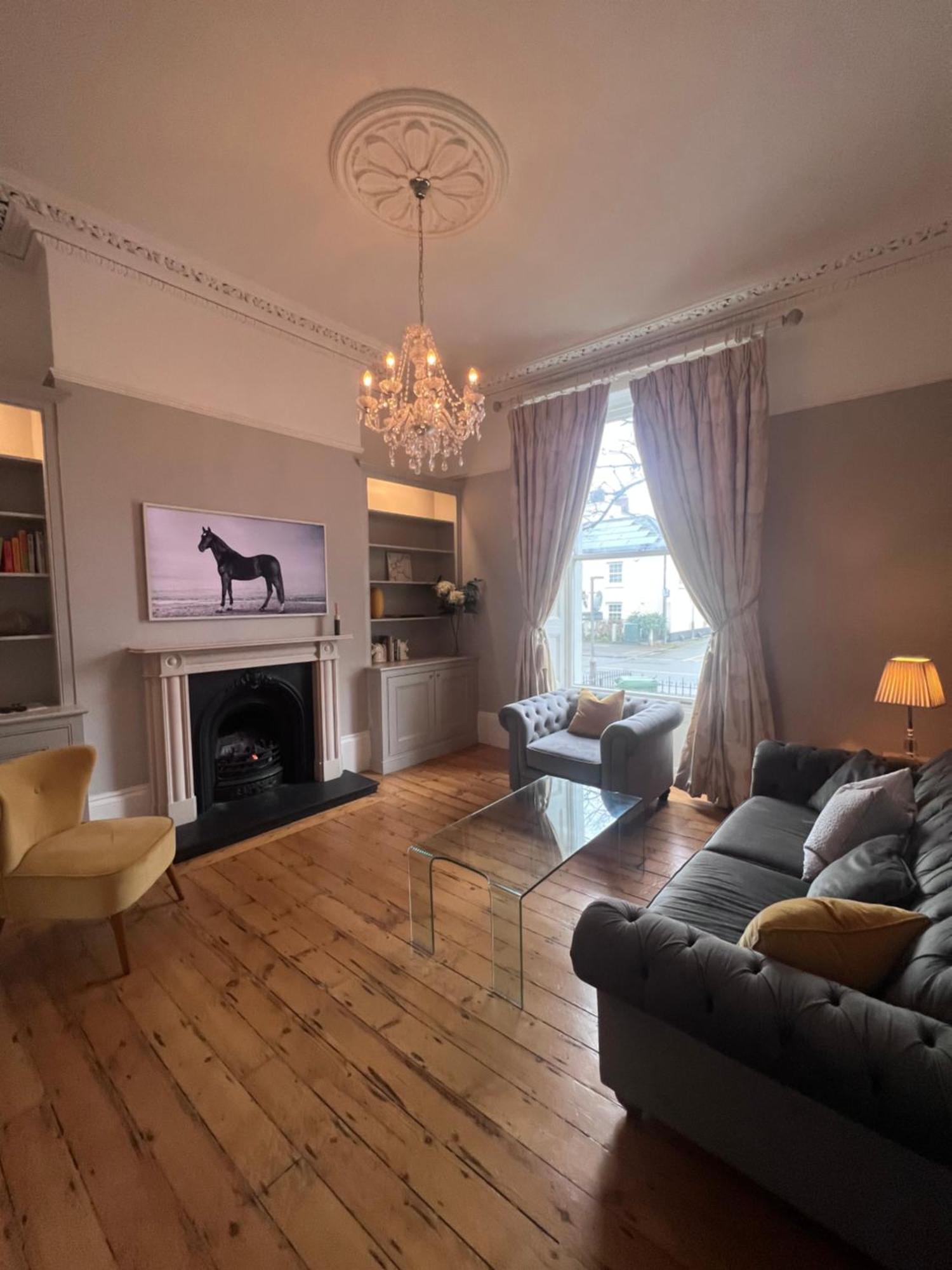 No2 Clarence Grade Ii Regency Townhouse Short Walk To Racecourse And Town Centre Сasa de vacaciones